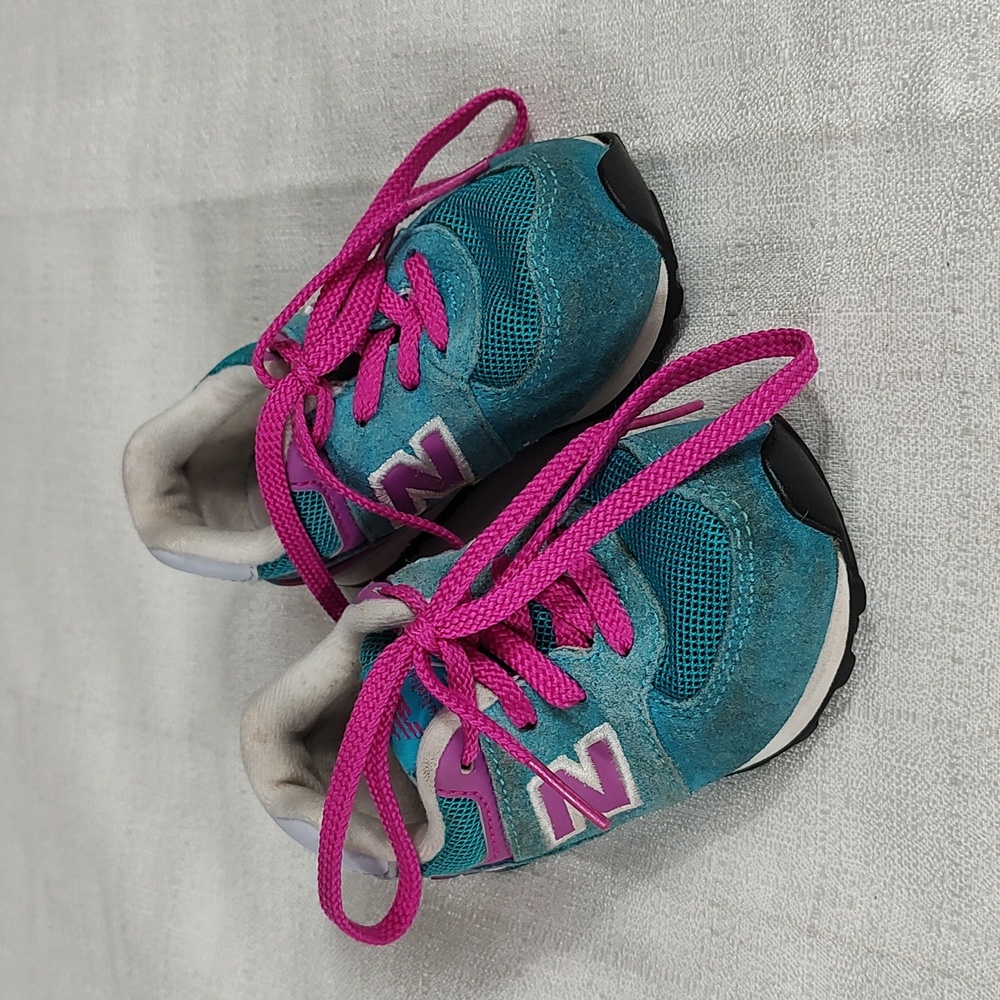 New Balance 574 Blue Pink Casual Lace Up Sneakers Childrens Toddler Size 6